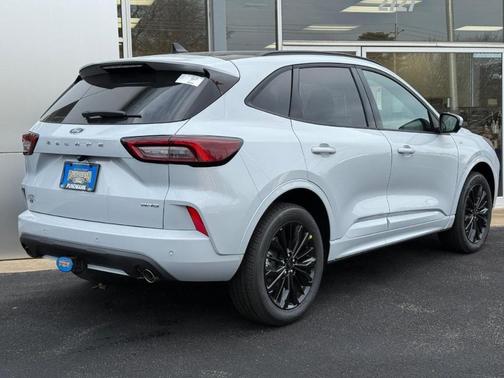 2026 Ford Escape ST-Line Elite AWD