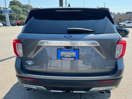 Gray Metallic 2021 Ford Explorer Platinum