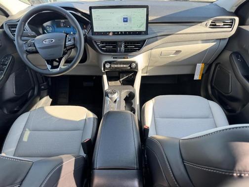 2026 Ford Escape Platinum AWD