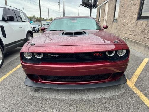 Octane Red Pearlcoat 2022 Dodge Challenger R/T Scat Pack