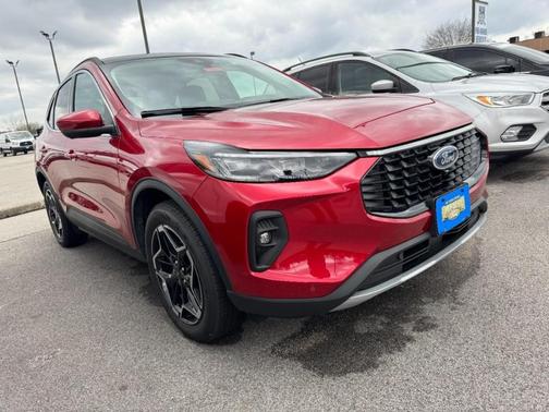 2026 Ford Escape Platinum AWD