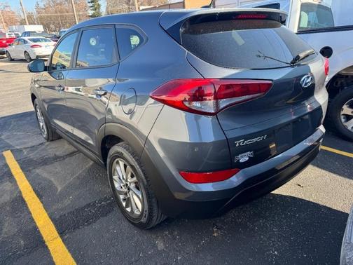 2017 Hyundai TUCSON SE