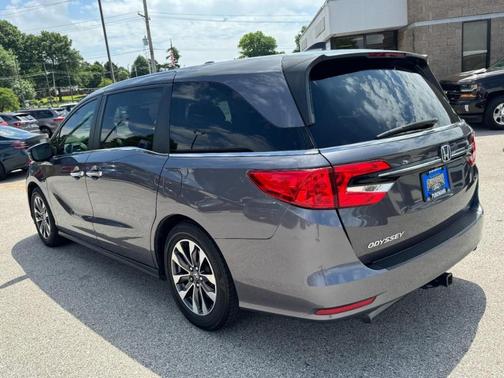 Modern Steel Metallic Gray 2022 Honda Odyssey EX-L