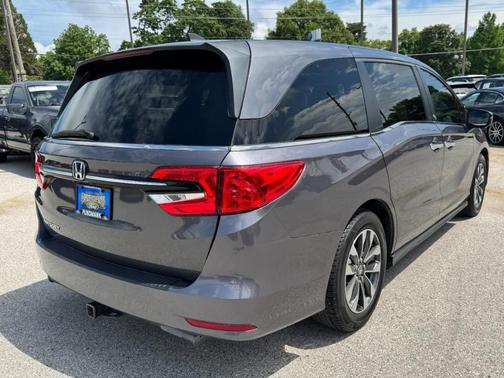 Modern Steel Metallic Gray 2022 Honda Odyssey EX-L