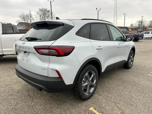 2026 Ford Escape ST-Line AWD