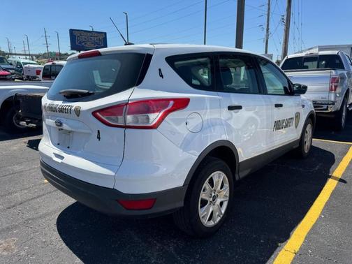 Oxford White 2016 Ford Escape S