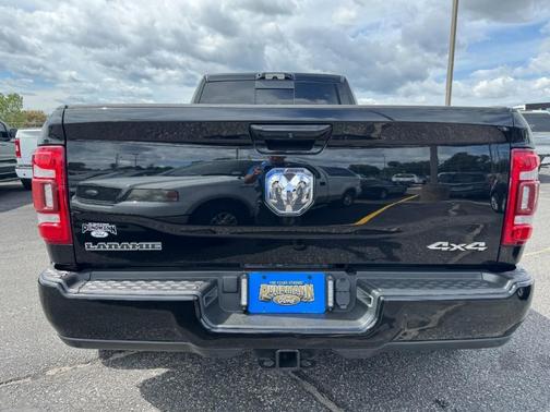2022 RAM 3500 Laramie