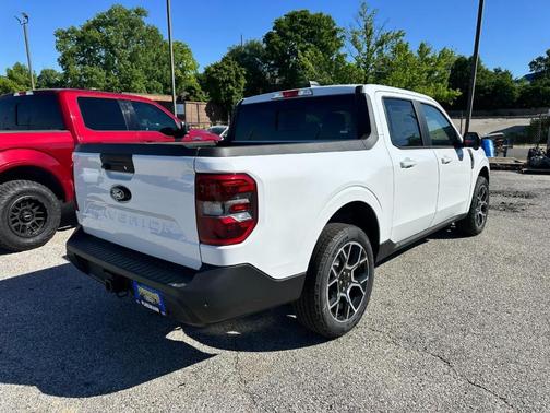 Oxford White 2026 Ford Maverick Lariat