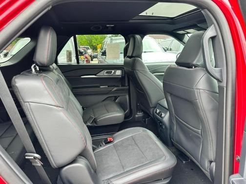 Rapid Red Metallic Tinted Clearcoat 2026 Ford Explorer ST