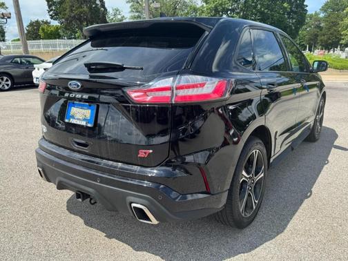 2024 Ford Edge ST