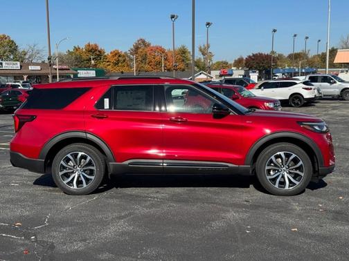 2026 Ford Explorer ST-Line