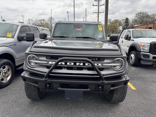 Carbonized Gray Metallic 2023 Ford Bronco