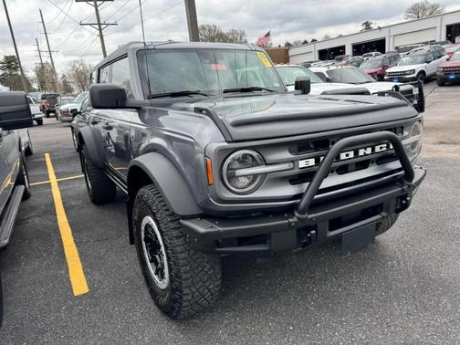 Carbonized Gray Metallic 2023 Ford Bronco