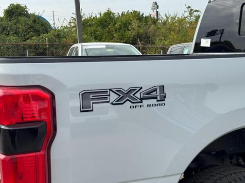 2026 Ford F-350 Lariat Super Duty