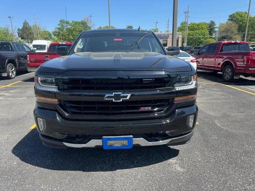 Black 2019 Chevrolet Silverado 1500 LD 2LT
