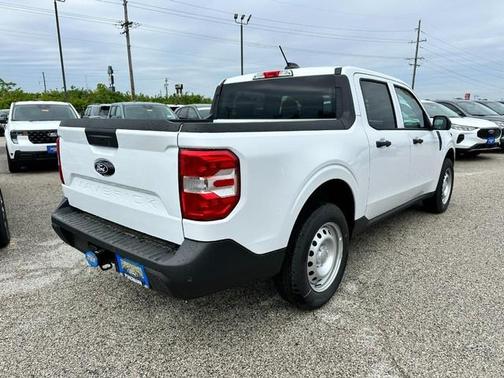 Oxford White 2026 Ford Maverick XL