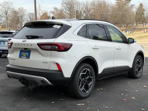 2026 Ford Escape Platinum AWD