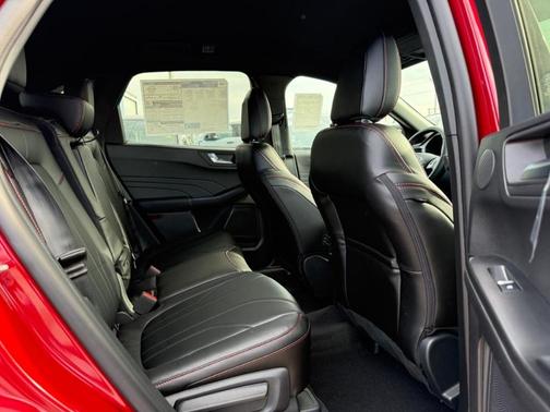 2026 Ford Escape ST-Line Elite AWD