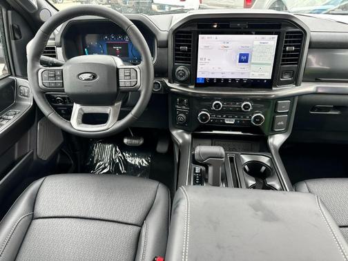 Agate Black Metallic 2026 Ford F-150 Lariat