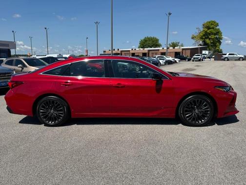 2021 Toyota Avalon Hybrid XSE