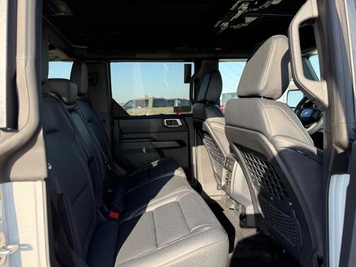 Oxford White 2026 Ford Bronco Big Bend