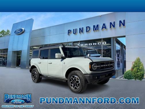 2023 Ford Bronco Outer Banks