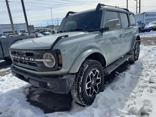 2023 Ford Bronco Outer Banks
