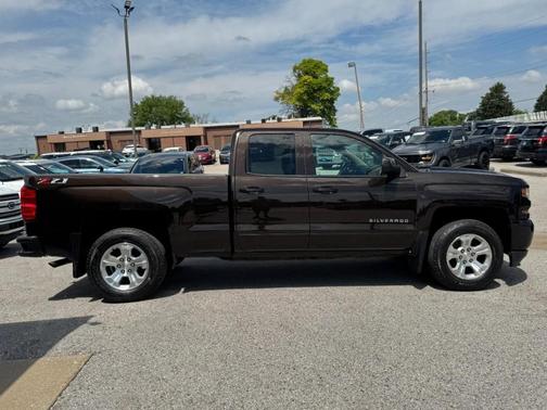 Havana Metallic 2018 Chevrolet Silverado 1500 2LT