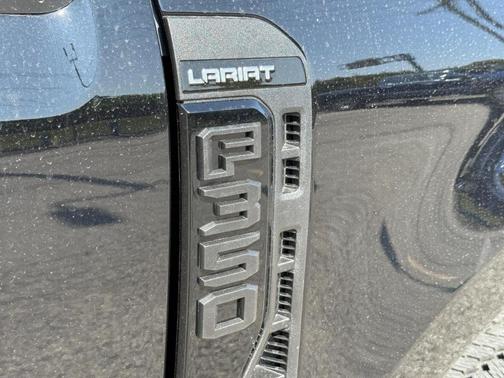 2026 Ford F-350 Lariat Super Duty