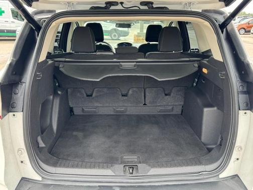 Oxford White 2013 Ford Escape SE