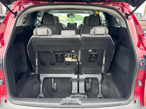 Ruby Flare Pearl 2025 Toyota Sienna LE