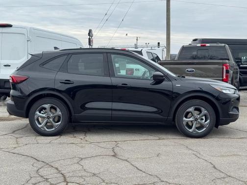 2026 Ford Escape ST-Line FWD