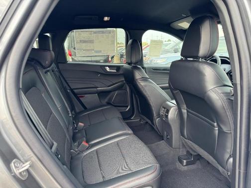 2026 Ford Escape ST-Line FWD