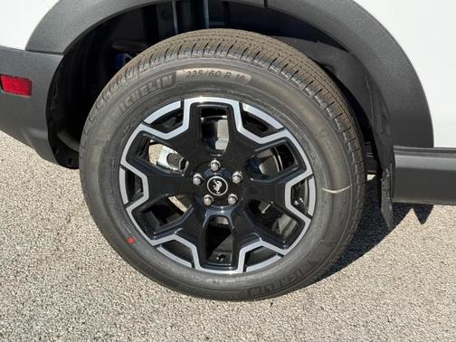 Oxford White 2026 Ford Bronco Sport Outer Banks