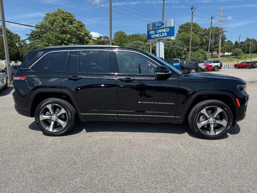 2023 Jeep Grand Cherokee 4xe Base