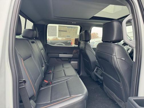 2025 Ford F-350 Lariat Super Duty