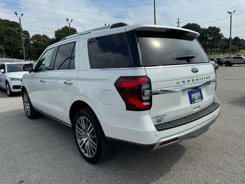 White Metallic 2023 Ford Expedition Limited