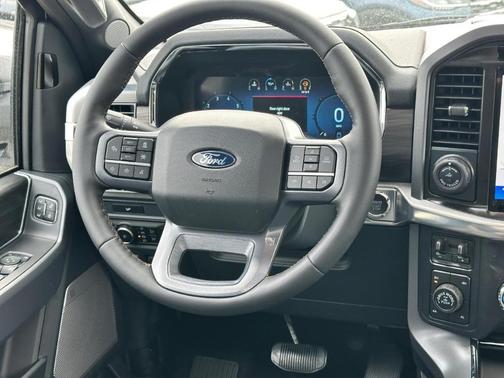 Carbonized Gray Metallic 2026 Ford F-150 Lariat