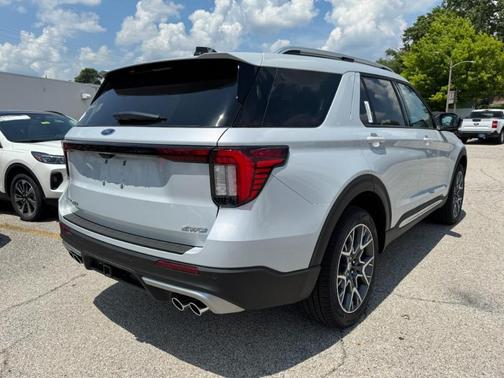 2025 Ford Explorer Platinum 4WD