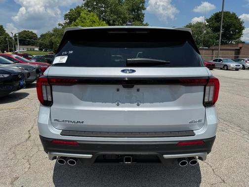 2025 Ford Explorer Platinum 4WD