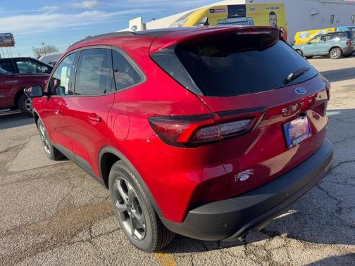 2025 Ford Escape ST-Line Select