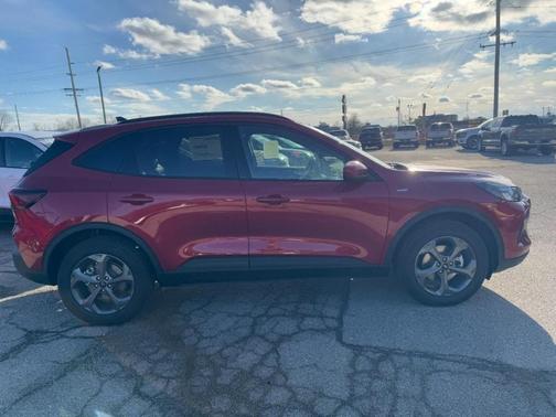 2025 Ford Escape ST-Line Select