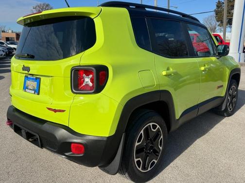 2017 Jeep Renegade Trailhawk