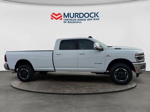 Bright White Clearcoat 2026 RAM 2500 Laramie Crew Cab 4x4 8' Box