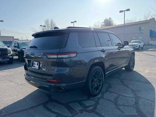 2025 Jeep Grand Cherokee L Summit