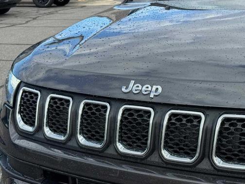 2023 Jeep Compass Latitude Lux