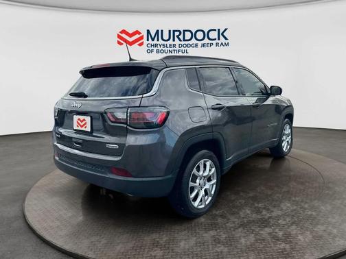 2023 Jeep Compass Latitude Lux