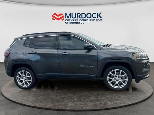 2023 Jeep Compass Latitude Lux