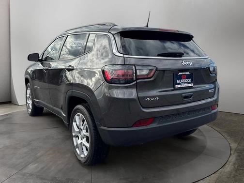 2023 Jeep Compass Latitude Lux