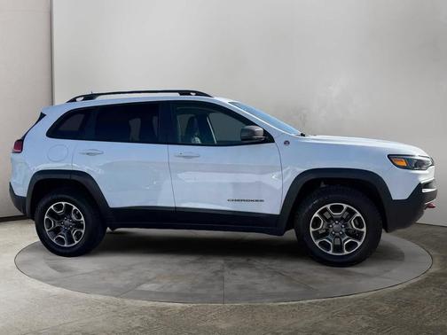2020 Jeep Cherokee Trailhawk